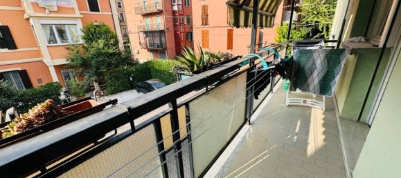 5 rooms Apartment in Bologna, Italy No. 36645 9