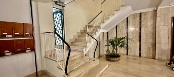 5 rooms Apartment in Bologna, Italy No. 36645 10