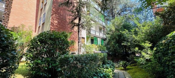 5 rooms Apartment in Bologna, Italy No. 36645 11