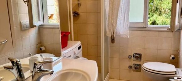 5 rooms Apartment in Bologna, Italy No. 36645 8