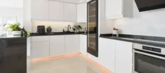 Villa de 3 dormitorios en Fuengirola, Spain No. 134614 18