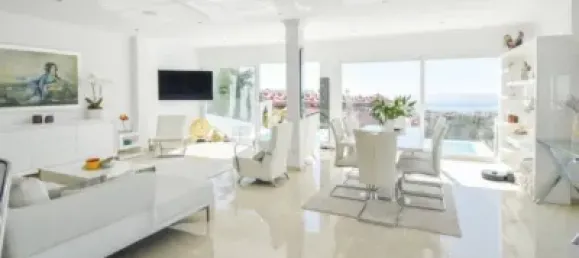 Villa de 3 dormitorios en Fuengirola, Spain No. 134614 4