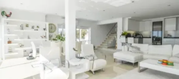 Villa de 3 dormitorios en Fuengirola, Spain No. 134614 12