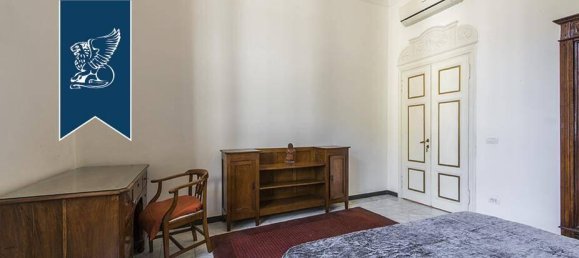 4 bedrooms Apartment in Florence, Italy No. 370938 36