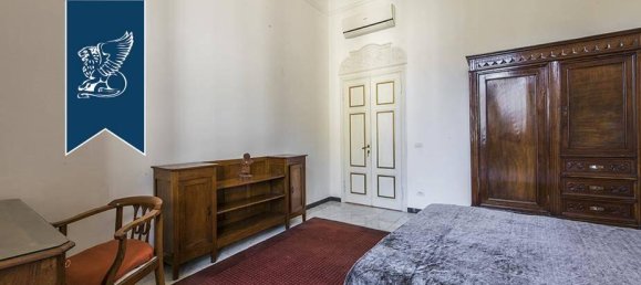 4 bedrooms Apartment in Florence, Italy No. 370938 37