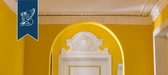 4 bedrooms Apartment in Florence, Italy No. 370938 42