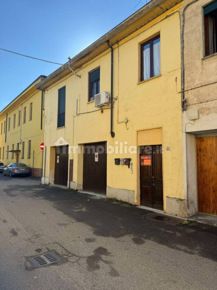 2 bedrooms Apartment in Lomello, Italy No. 81835