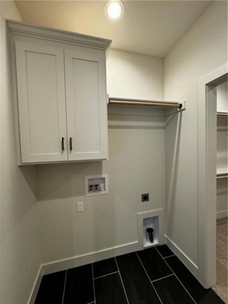 4 bedrooms House in Olathe, USA No. 413449