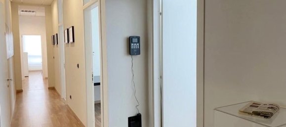 Oficina en Pisa, Italy 260 m² No. 145556 27