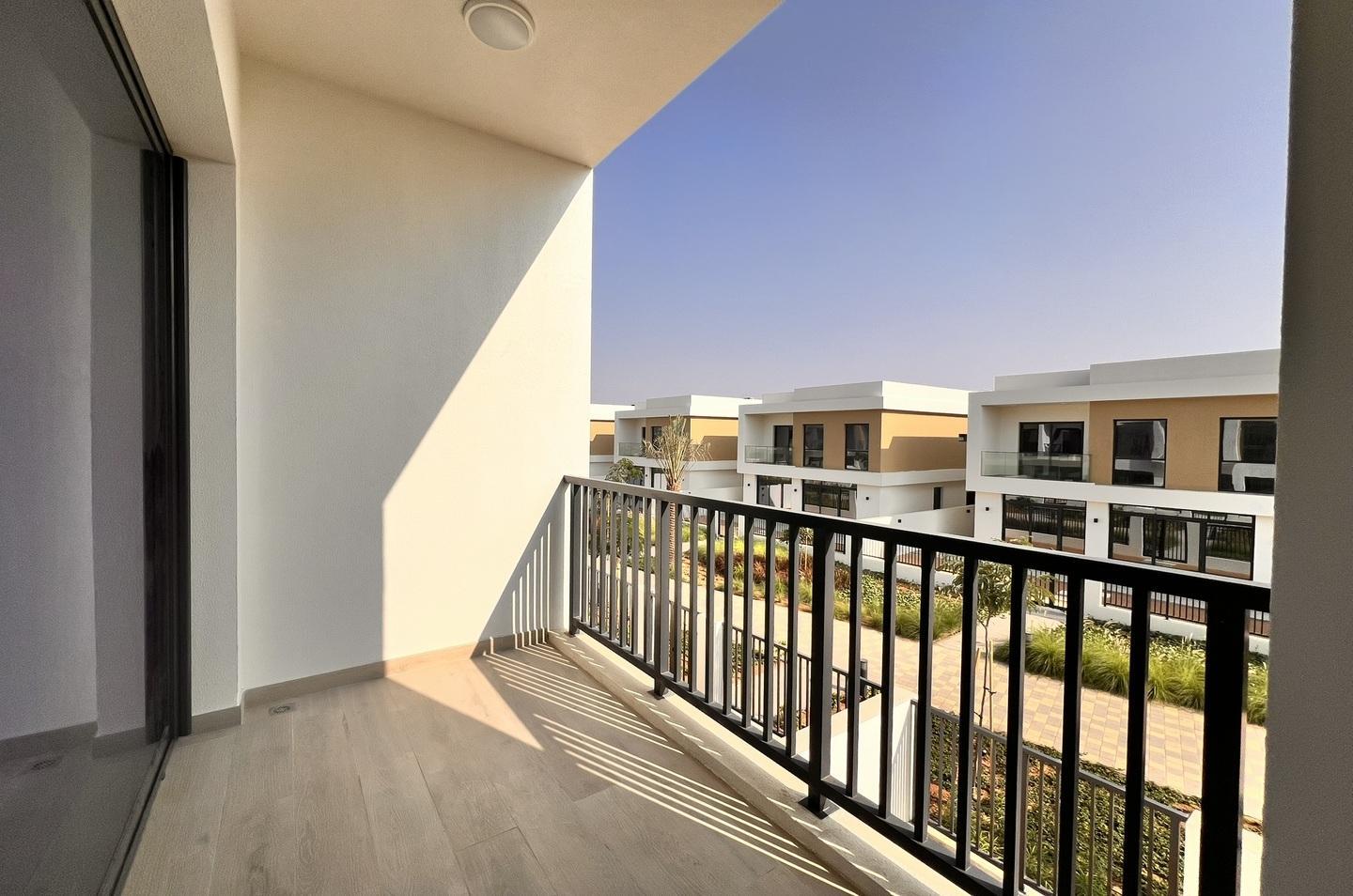 Villa de 3 dormitorios en Mina Al Arab, UAE No. 106528