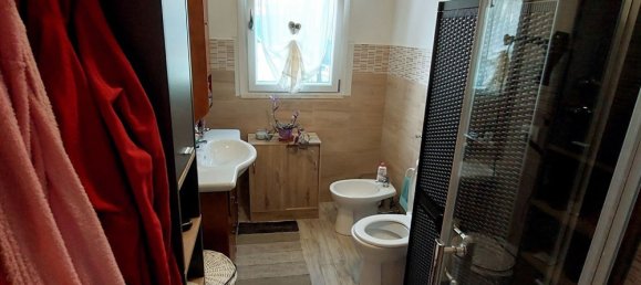 Apartamento de 2 dormitorios en Arezzo, Italy No. 311558 8