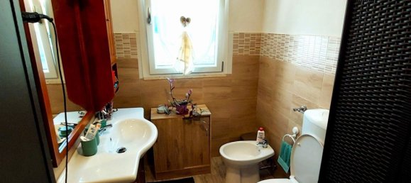 Apartamento de 2 dormitorios en Arezzo, Italy No. 311558 7