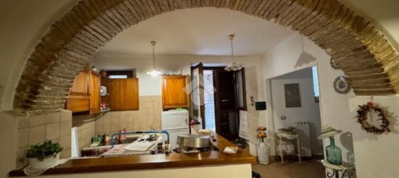 3 rooms Apartment in Spello, Italy No. 302749 3