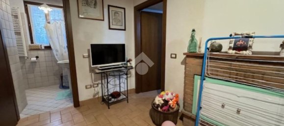 3 rooms Apartment in Spello, Italy No. 302749 8
