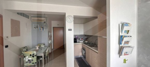 Apartamento de 2 habitaciónes en Termoli, Italy No. 26596 26