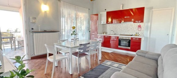 Ático de 2 dormitorios en Desenzano del Garda, Italy No. 121140 3