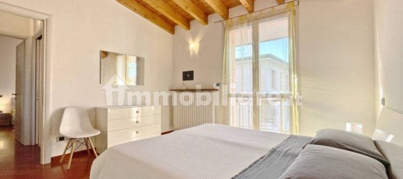 Ático de 2 dormitorios en Desenzano del Garda, Italy No. 121140 10