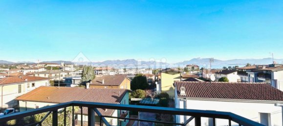 Ático de 2 dormitorios en Desenzano del Garda, Italy No. 121140 12