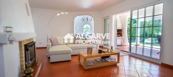 Villa T3 em Quarteira, Portugal N.º 104012 10