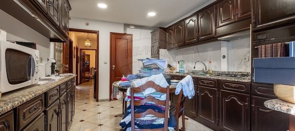 4 bedrooms House in Matosinhos, Portugal No. 294323 8