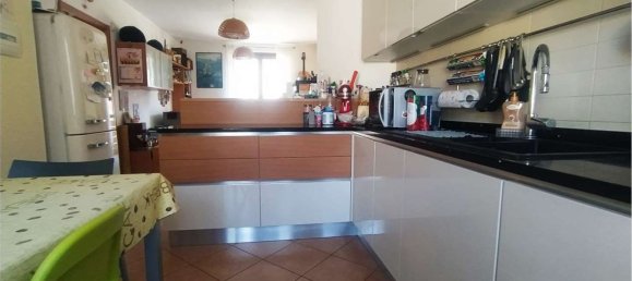 3 Schlafzimmer Wohnung in Canzo, Italy, Nr. 79298 7