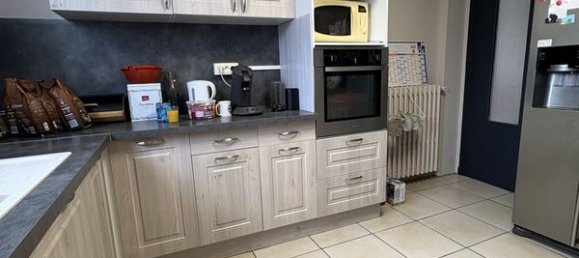 5 bedrooms House in Bourges, France No. 281787 6