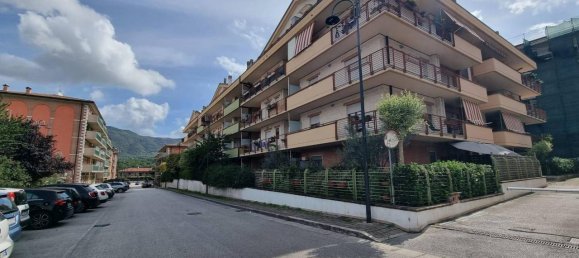 Квартира с 3 комнатами в Изерния, Италия № 174030 16