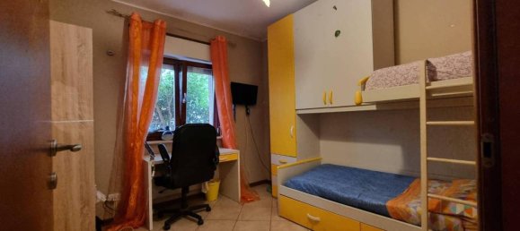 Квартира с 3 комнатами в Изерния, Италия № 174030 9