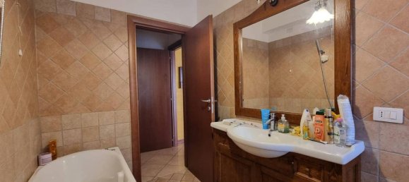 Квартира с 3 комнатами в Изерния, Италия № 174030 8