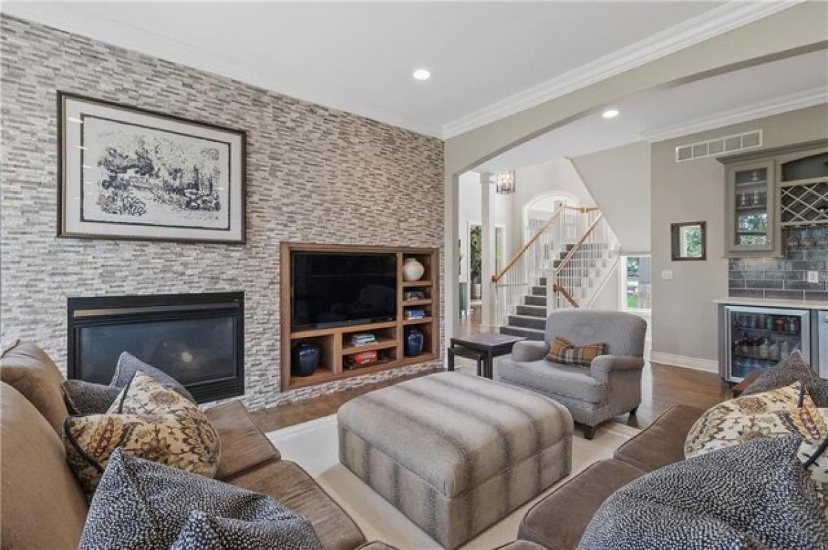 5 bedrooms House in Olathe, USA No. 378684