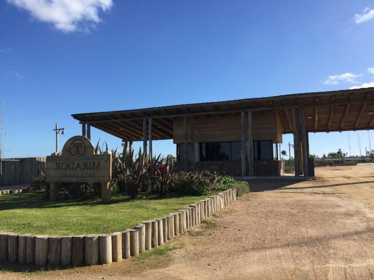  Land in Canelones, Uruguay No. 15549