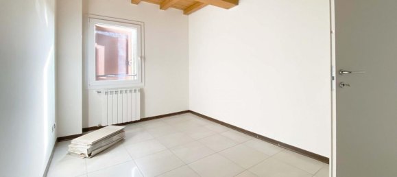 5غرفة منزل في Medolla, Italy رقم 142902 15