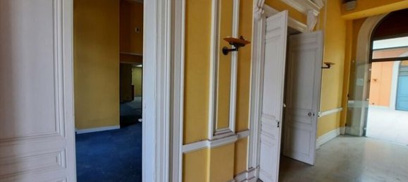 429m² Office in Rouen, France No. 353061 10