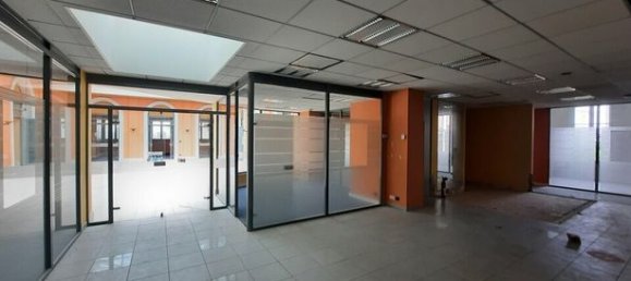 429m² Office in Rouen, France No. 353061 6