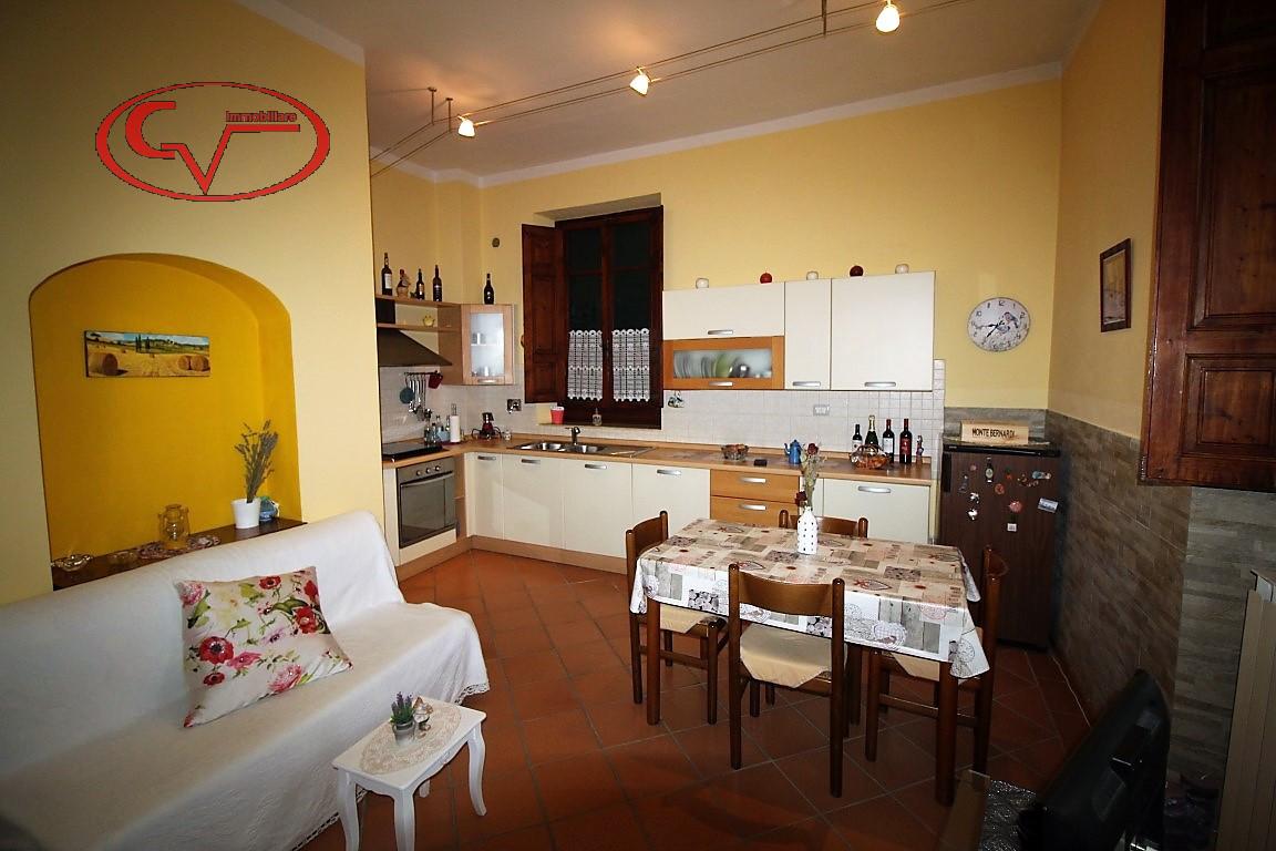 2 rooms Apartment in Terranuova Bracciolini, Italy No. 235522