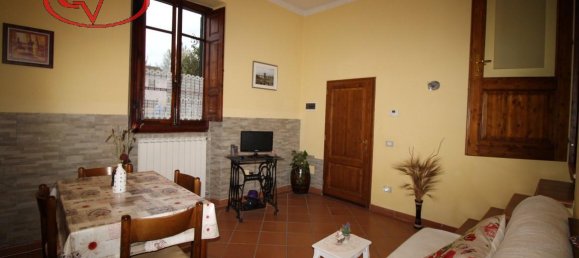 2 rooms Apartment in Terranuova Bracciolini, Italy No. 235522 4