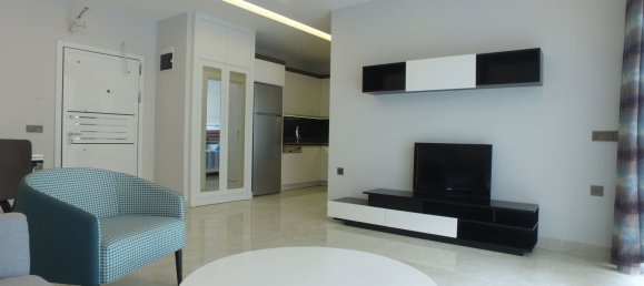 Penthouse 3+1 in Twin Towers, Mahmutlar, Turkey No. 35062 3