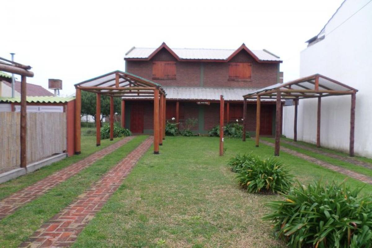 Apartamento de 2 dormitorios en Mar del Plata, Argentina No. 78698