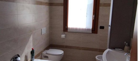 2 Schlafzimmer Wohnung in Solbiate Olona, Italy, Nr. 184528 5