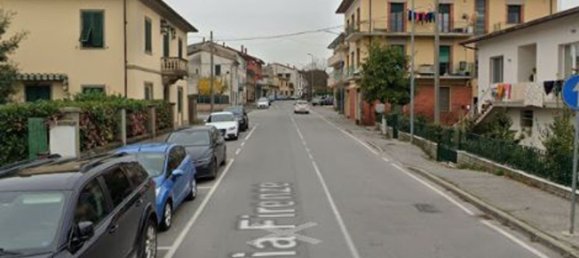 7 rooms Apartment in Altopascio, Italy No. 50473 2