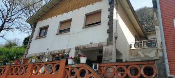 5 Schlafzimmer Haus in Mieres, Spain, Nr. 164101 2