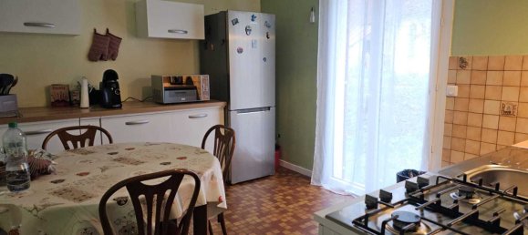 3 bedrooms House in Gracay, France No. 157127 5