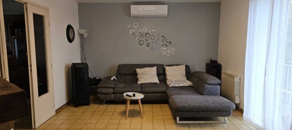 3 bedrooms House in Gracay, France No. 157127 2