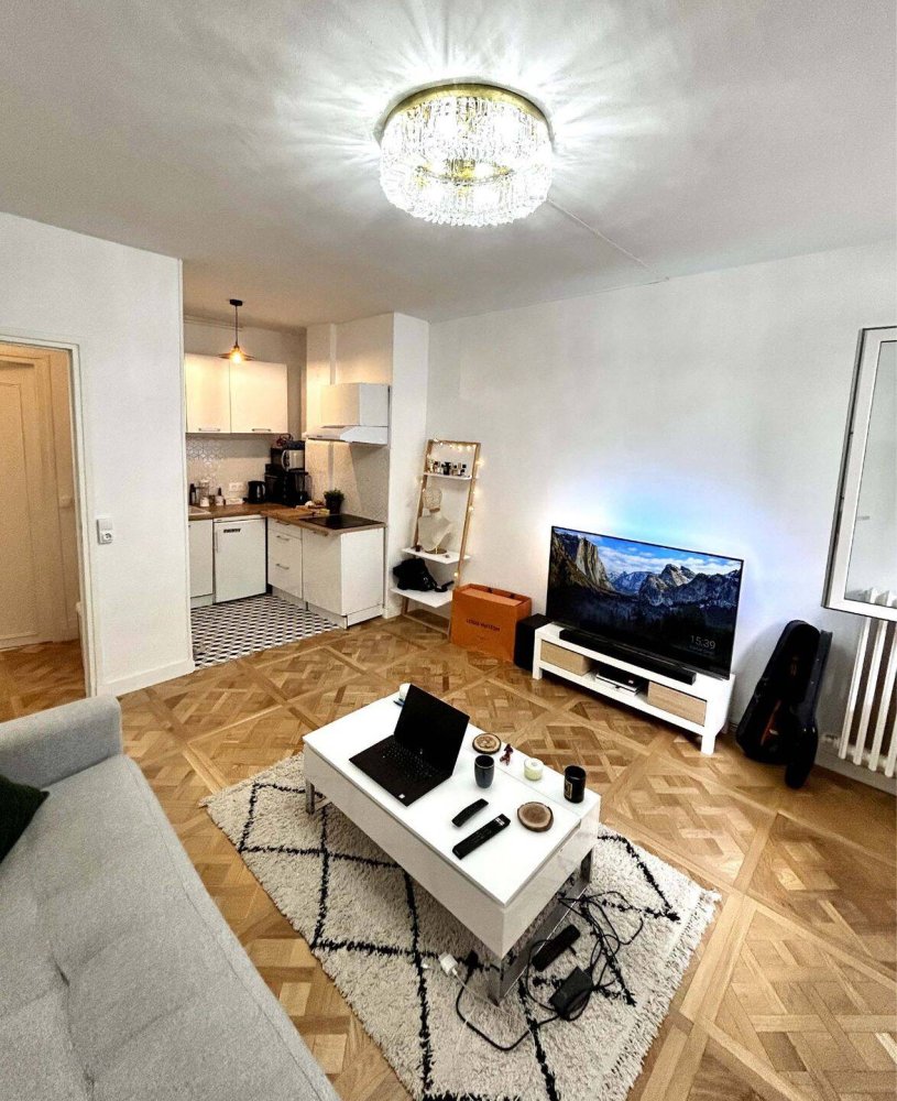 Studio à Saint-Germain-en-Laye, France No. 334561