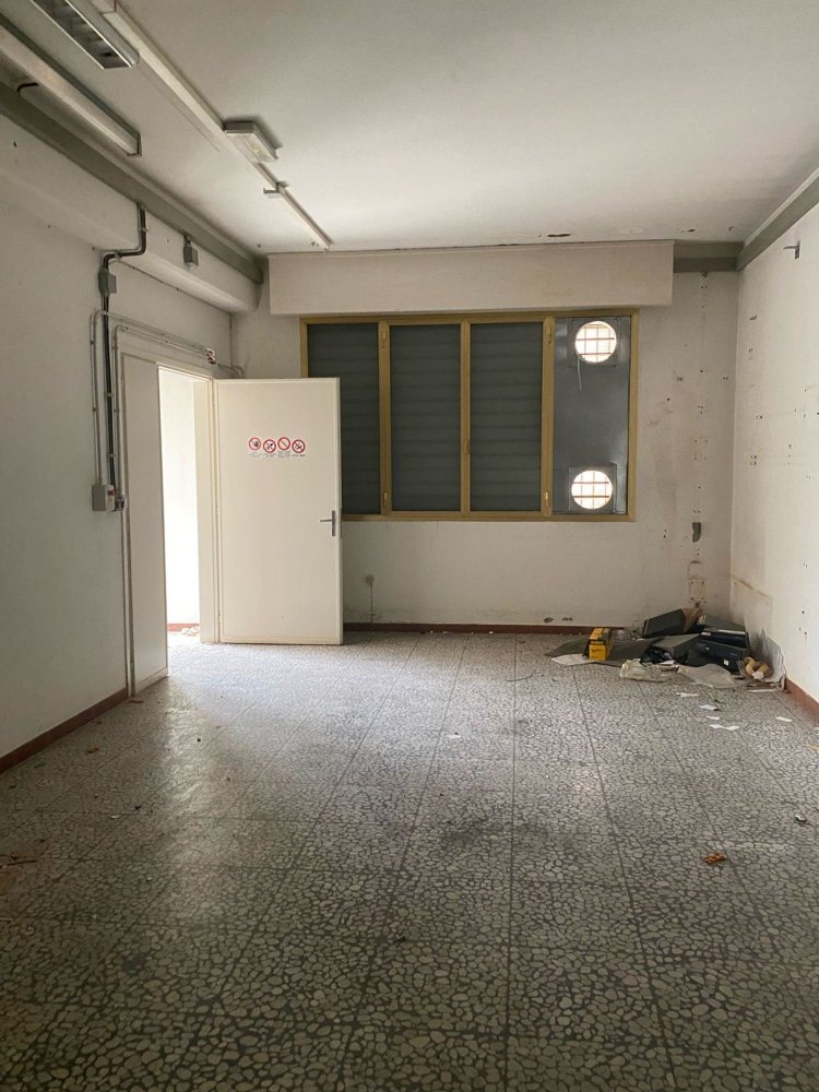 Коммерческая недвижимость 95м² в Реджелло, Италия № 284871