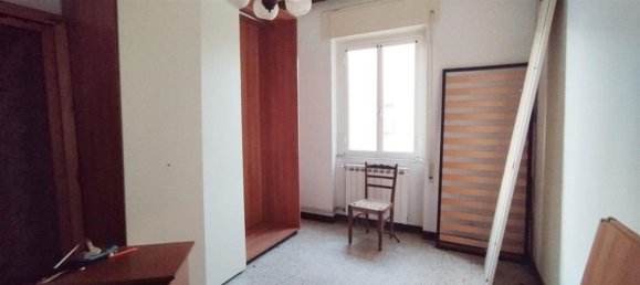 5 rooms Apartment in Massa, Italy No. 188977 13