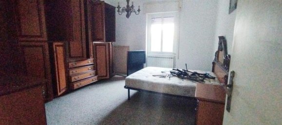 5 rooms Apartment in Massa, Italy No. 188977 12