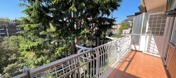 2 bedrooms Apartment in Rome, Italy No. 337893 15