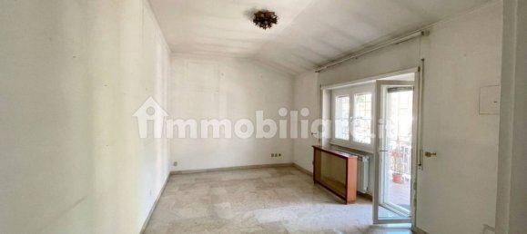 2 bedrooms Apartment in Rome, Italy No. 337893 3