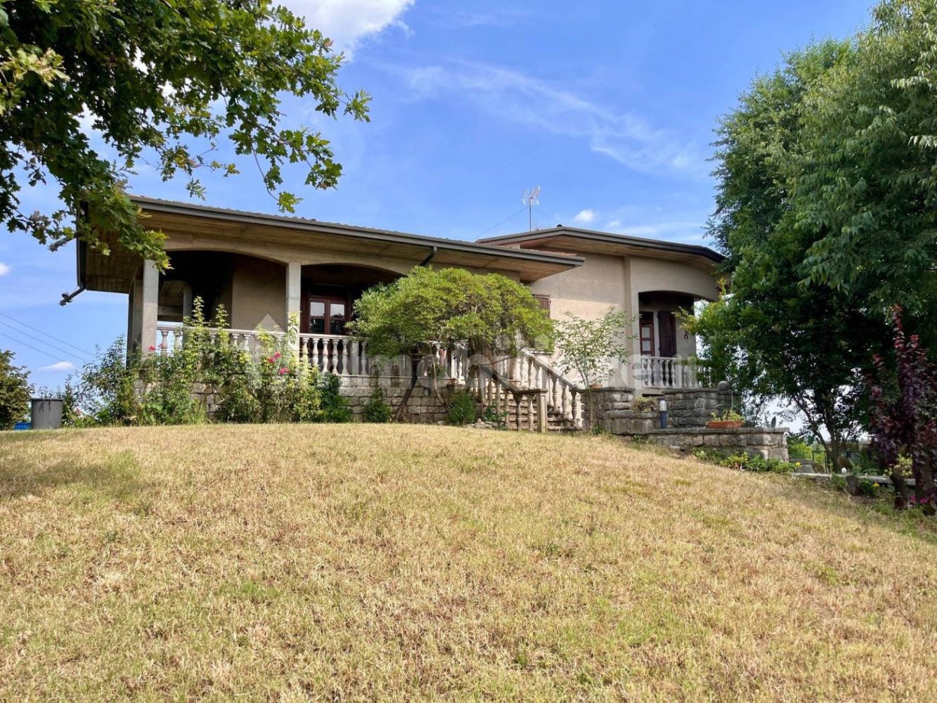 Villa de 3 dormitorios en Bedizzole, Italy No. 333060